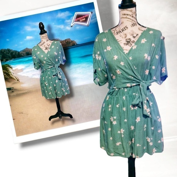 Lush Retro Cottage Green Floral Wrap Romper Shorts, Large - Picture 1 of 6
